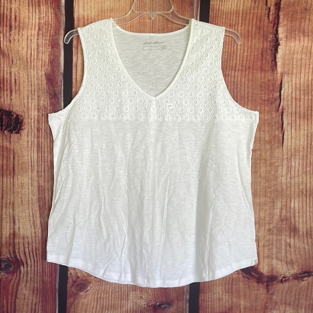 Eddie Bauer - NWOT tank top with lace detail
